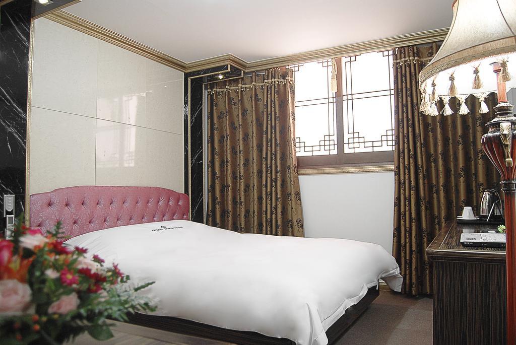 Arirang Tourist Hotel Changwon Ruang foto